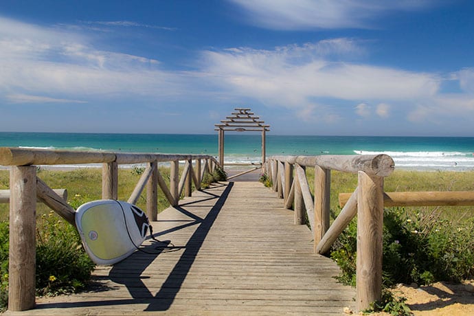 Surferos, atardeceres y libertad: así es El Palmar